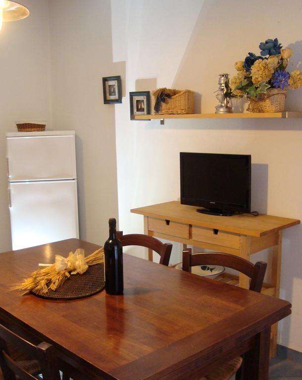הוילה פרינצ'יפינה א מארה Casale Santo Stefano מראה חיצוני תמונה